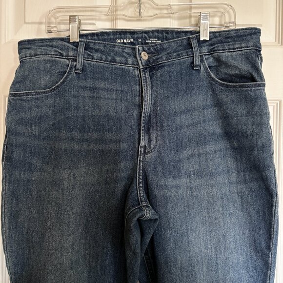 Old Navy WOW Straight Jeans Sz 16 High Rise Medium Wash Denim - Picture 2 of 7
